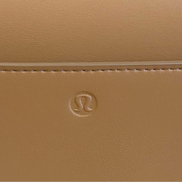 NWT Lululemon Cactus "Leather" Mini Bag In Chestnut Brown/Gold - Picture 5 of 9